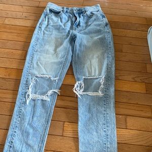 Women’s american eagle mom jeans